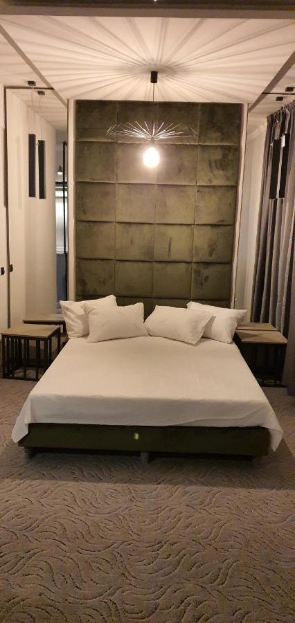 Casa Achim Hotel Бая Маре Екстериор снимка