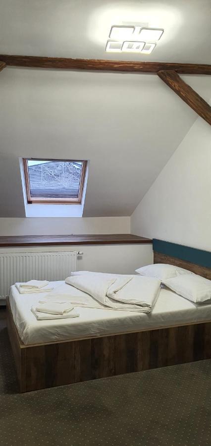 Casa Achim Hotel Бая Маре Екстериор снимка